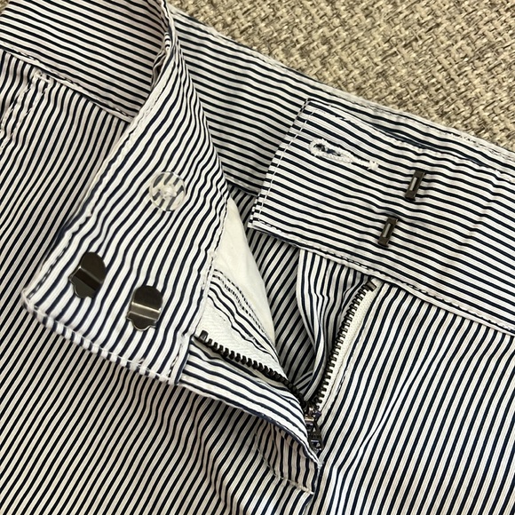 NWT Dress Barn Striped Chino Shorts - Picture 12 of 13